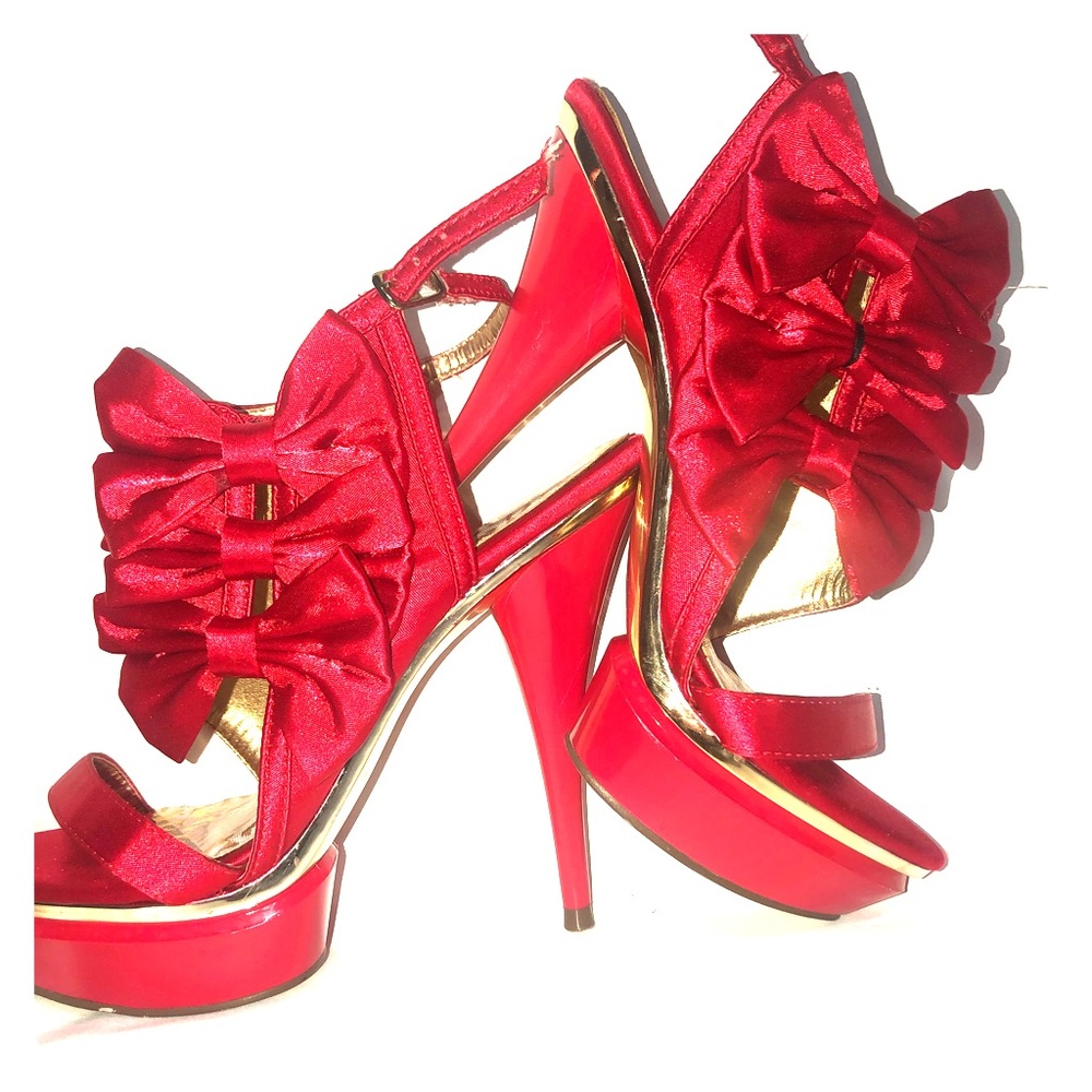 Red stilettos size 7 1/2